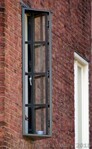 Stalen kozijn, hoek Jan van Galenstraat-Hoofdweg.
<br/>
Gert-Jan Lobbes, 2015
